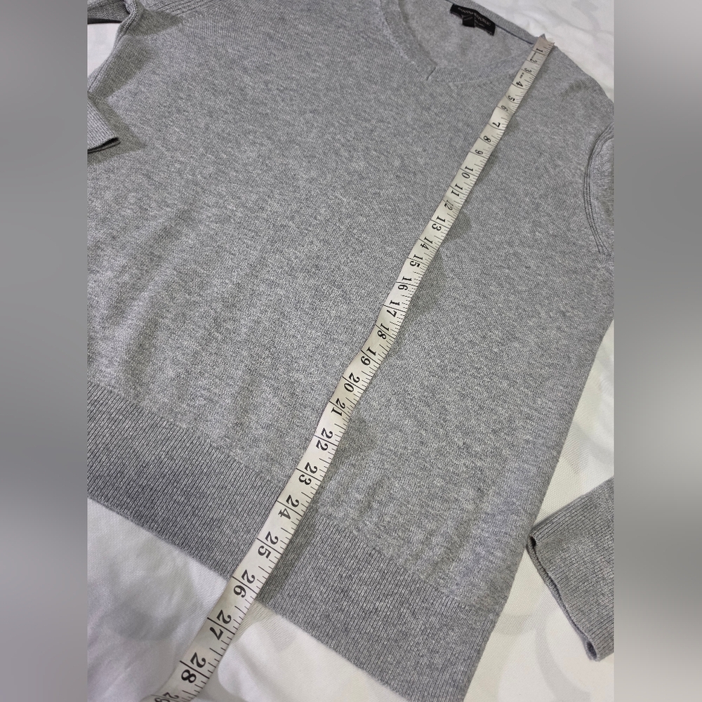 Banana Republic Heather Cotton V Neck Gray Sweater Mens Med - Picture 6 of 9